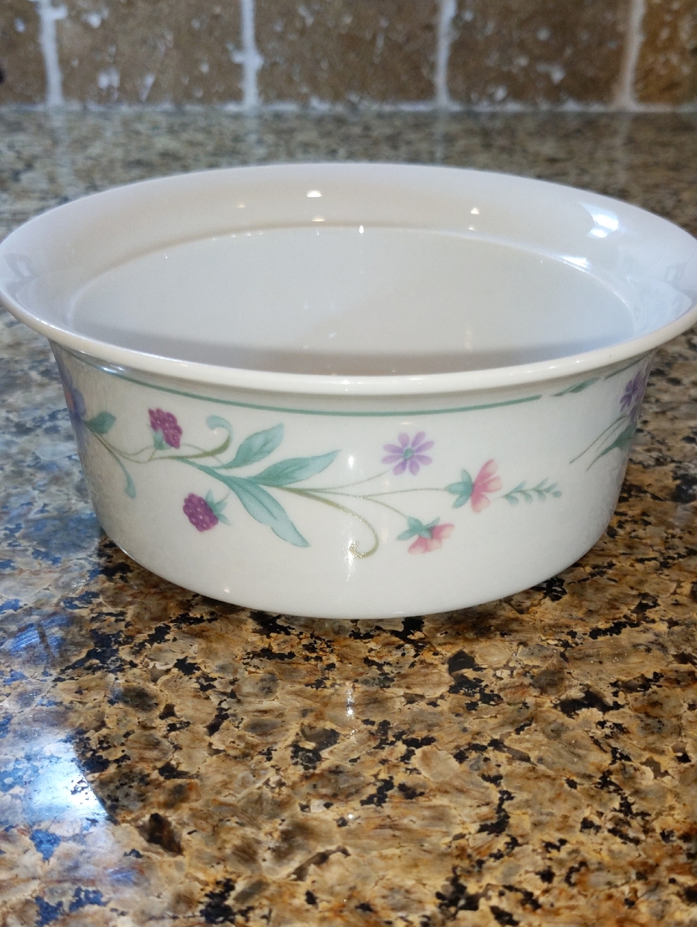Oneida Ava Small Bowl White Flowers 5.5" Round Ovenware Microwave Soup